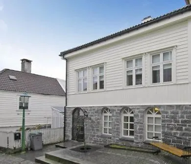 Knosesmauet